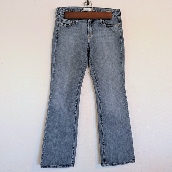 Levi's 545 Low Boot Cut Blue Jeans Y2K Vintage-inspired Retro Denim Core - Picture 12 of 12